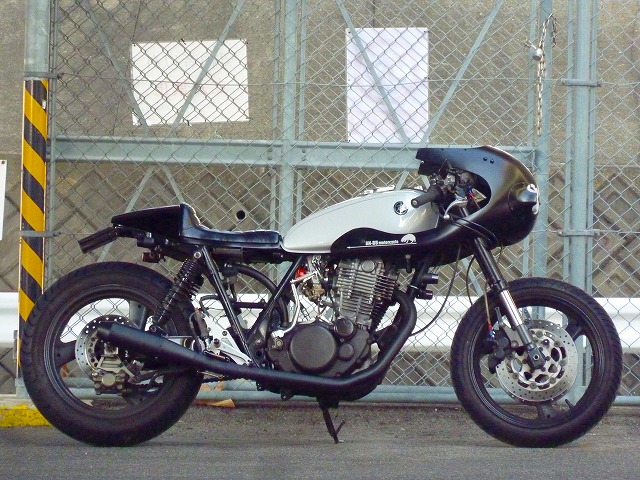 AN-BUからSR400／SR500フルエキマフラー| バイクブロス・マガジンズ