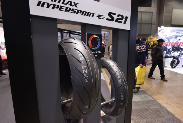 東京MCS2016ピックアップ タイヤの路面挙動が見える！ ブリヂストンブース 画像