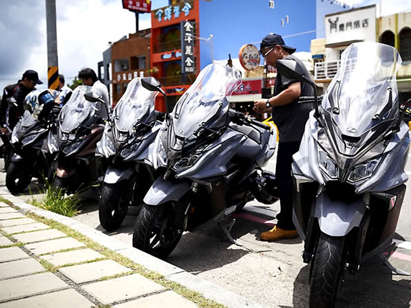 ライダー研究 真夏のチョイ乗りはどんなカッコ バイクブロス マガジンズ