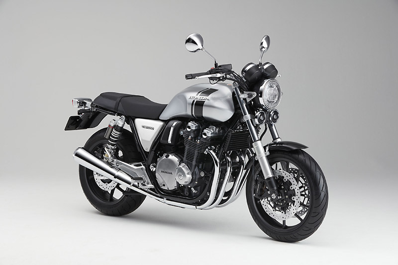 ホンダ】2018年モデルのCB1100シリーズにマイナーチェンジを施し4/20