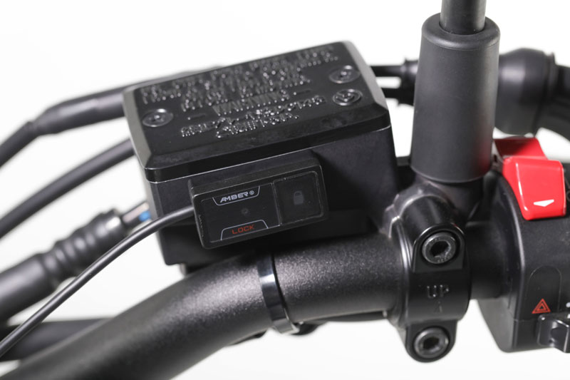 キジマの「オートバイ専用 ドライブレコーダー 1080J デュアルカメラ 前後Full HD」が発売　記事3