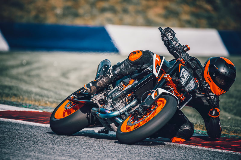 【KTM】新型モデルを体感するチャンス！ バイカーズパラダイス南箱根で10/17・18に試乗会を開催　記事2