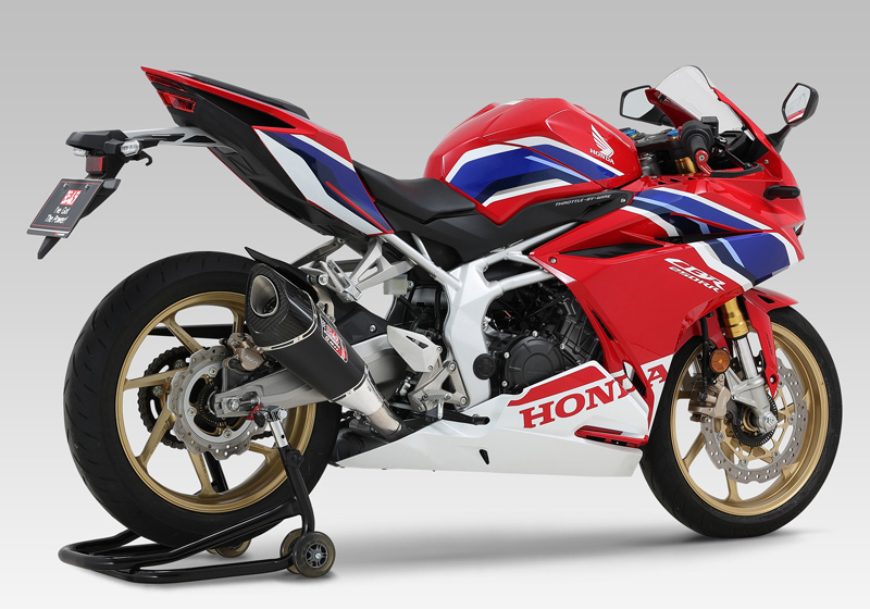 ヨシムラから CBR250RR（'20）に「軽さ」という武器を与えるスリップオンマフラーが登場！　記事1