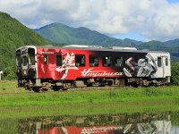 【スズキ】Hayabusa 乗りは列車をバックに撮影も可能！ 京都鉄博で「隼ラッピング列車」を7/1～18まで特別展示　メイン
