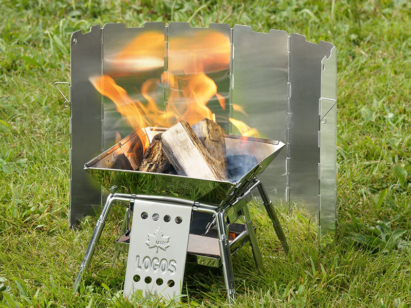 キャンプツーリングにお役立ち！コンロの火を守る折り畳み式の風防「リフレクトウインドスクリーン」が LOGOSから発売（動画あり） メイン