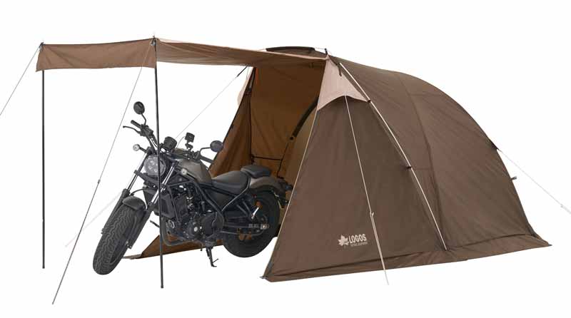 前室にバイクが置ける！ 高い難燃性と通気性を実現したロゴスのテント