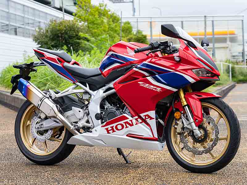 CBR250RR mc51 トリックスターイカズチフルエキ - バイク