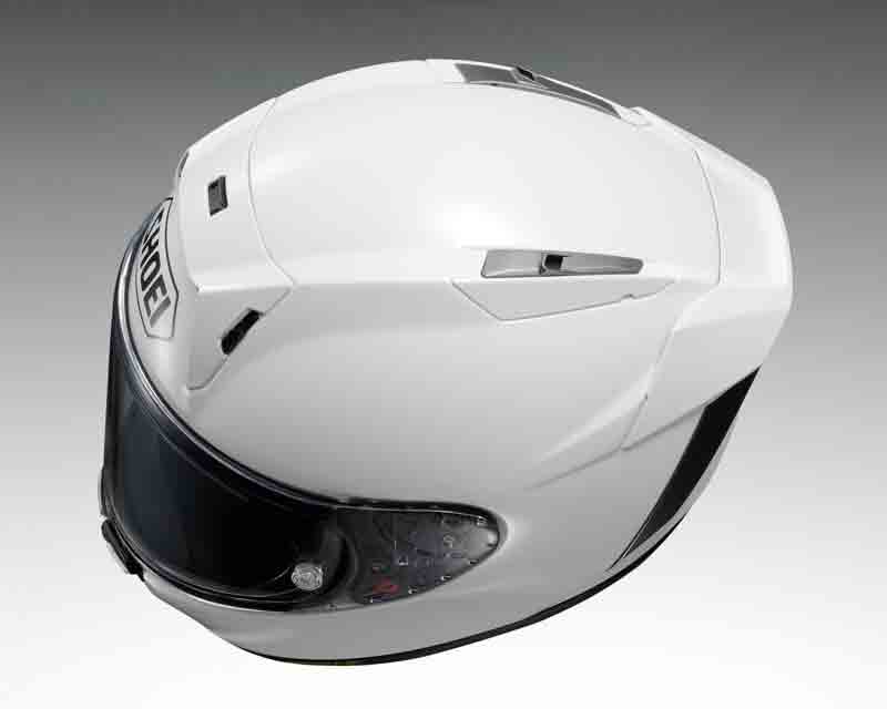 ショウエイのフラッグシップモデルがフルモデルチェンジ！ レーシングヘルメット「X-Fifteen」が2023年1月発売　記事４