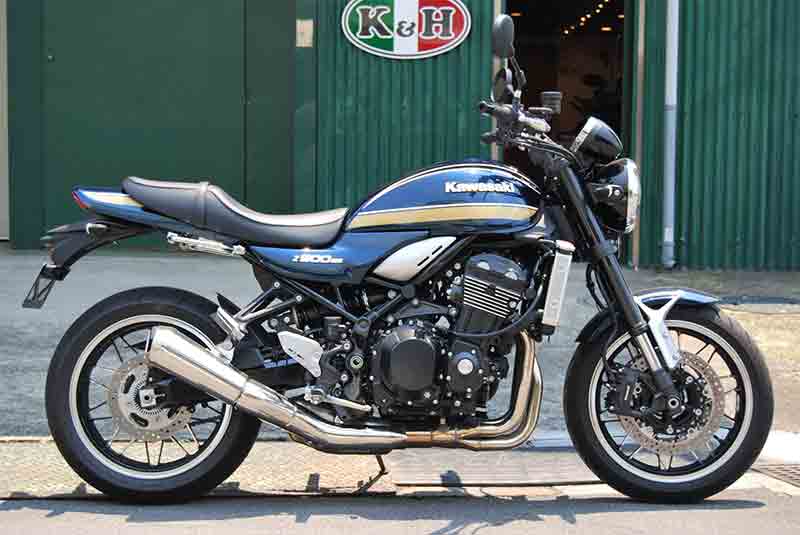 カワサキ Z900RS シリーズ用「ローシート&ミディアムシート」が K&H