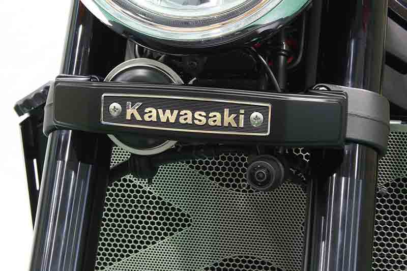 カワサキ Z900RS専用の「エンブレム対応ドラレコステー」がポッシュフェイスから発売 記事6