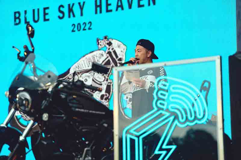 【ハーレ】野外フェス「BLUE SKY HEAVEN 2022」の音楽ステージのアフターレポートを block. fm が公開　記事１