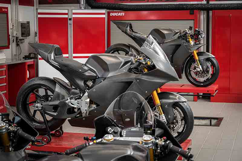 【ドゥカティ】2023年MotoE世界選手権に向け電動レーシングマシン「V21L」プロトタイプの生産を開始 記事6