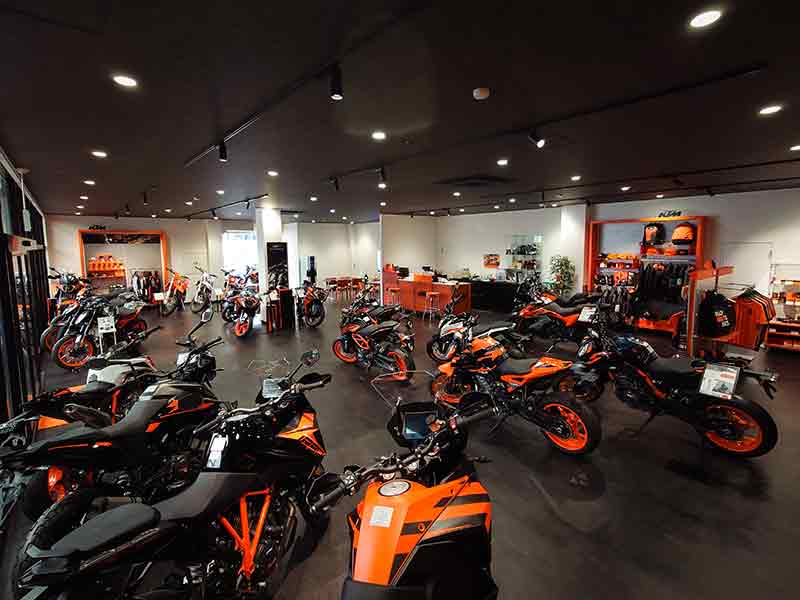 【KTM】福岡市の正規ディーラー「KTM 福岡」が4/1グランドオープン！ 記事2