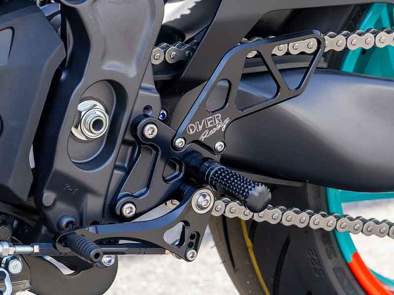 MT-09用のバックステップ・スライダーがオーヴァーレーシングから登場 ...