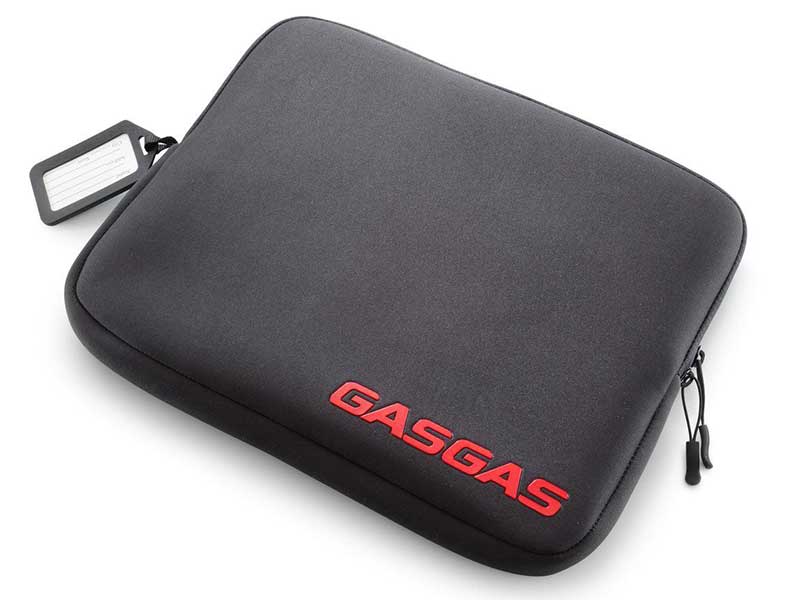 【GASGAS】新車商談でオリジナルグッズをプレゼント！「RED HOTフェア」を7/8～23まで開催 記事2