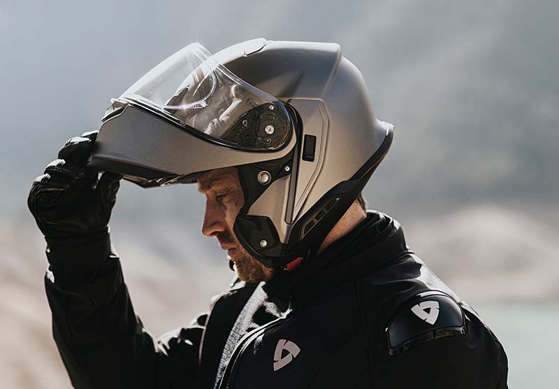 ショウエイから、最新技術で進化した新たなシステムヘルメット「NEOTEC3」が登場！記事20