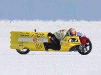 世界最速記録更新を目指す原付ランドスピード・レーサーが11/23に秋田県で公開テストを開催　メイン