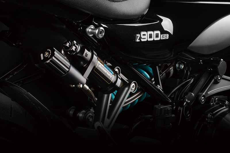 ナイトロン創立25周年限定モデル Z900RS用「Black NITRON＆Prominent Turquoise」が登場！ 記事1
