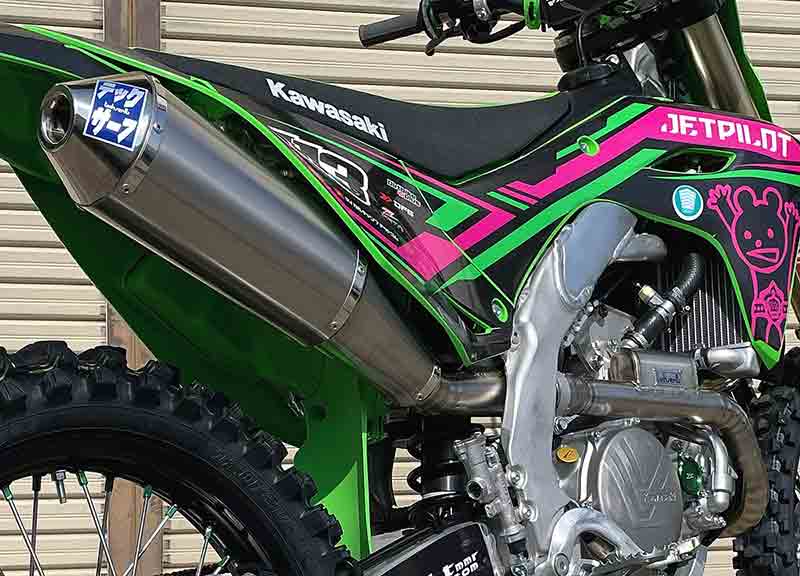 テックサーフから KX450（24）用フルエキゾーストマフラー「Super Moto MX／スーパーモト エムエックス」が発売！ 記事1