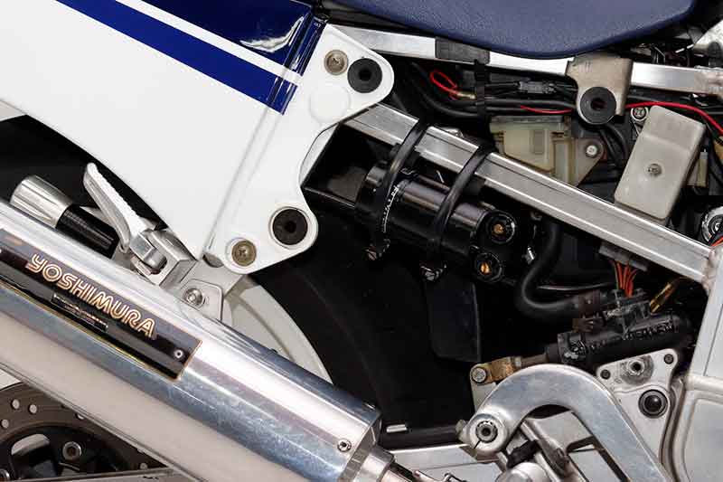 m-tech から「HYPERPRO リアサスペンション GSX-R1100 G／H／J」が発売！ 記事4