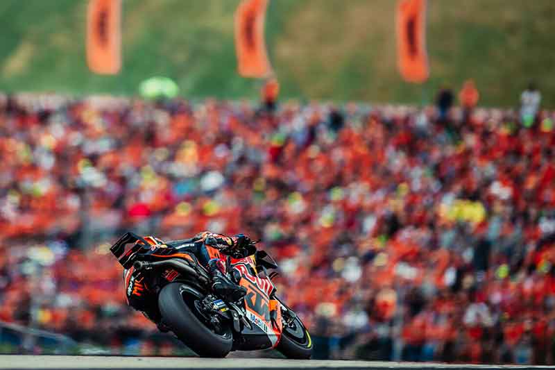 【KTM】抽選で10名に MotoGP（TM）日本グランプリの「KTM応援席観戦チケット」が当たるキャンペーンを9/8まで実施中！ 記事2