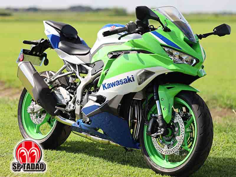 SP忠男の「POWERBOX パイプ」に Ninja ZX-4R（’23〜）用が登場！ メイン