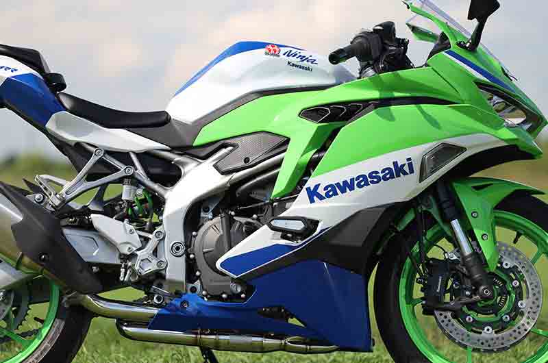 SP忠男の「POWERBOX パイプ」に Ninja ZX-4R（’23〜）用が登場！ 記事1