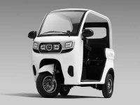 三人乗車可能！ 普通免許で運転できる電動トライク「VIVEL TRIKE／ビベルトライク」にカスタム仕様の「ST2000」が登場