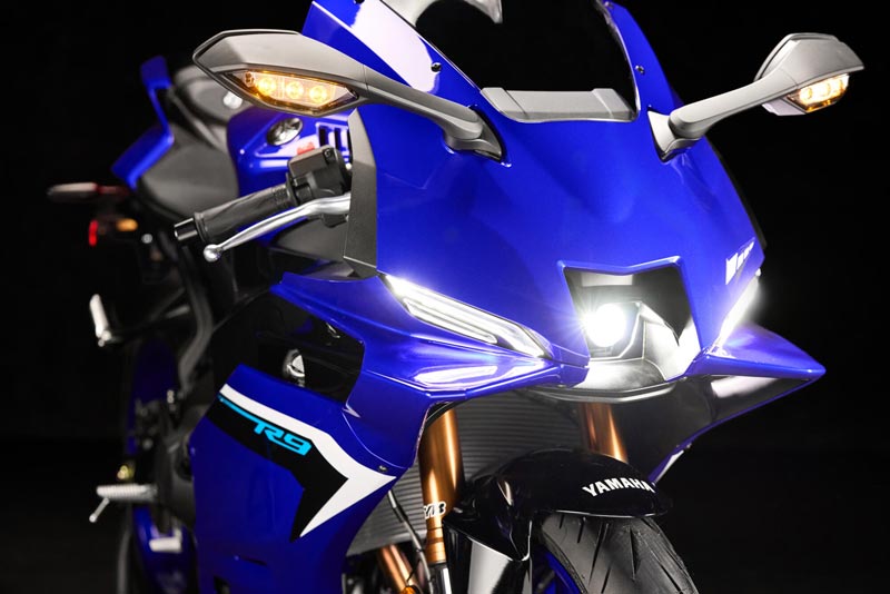 【ヤマハ】ストリートリーガルSSの頂点となるニューモデル「YZF-R9」を正式発表　記事５