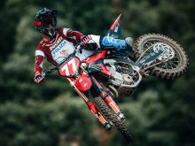 【ドゥカティ】開発中の「デスモ450 MX」駆るアレッサンドロ・ルピーノがイタリアMX1モトクロス選手権でタイトルを獲得！ メイン