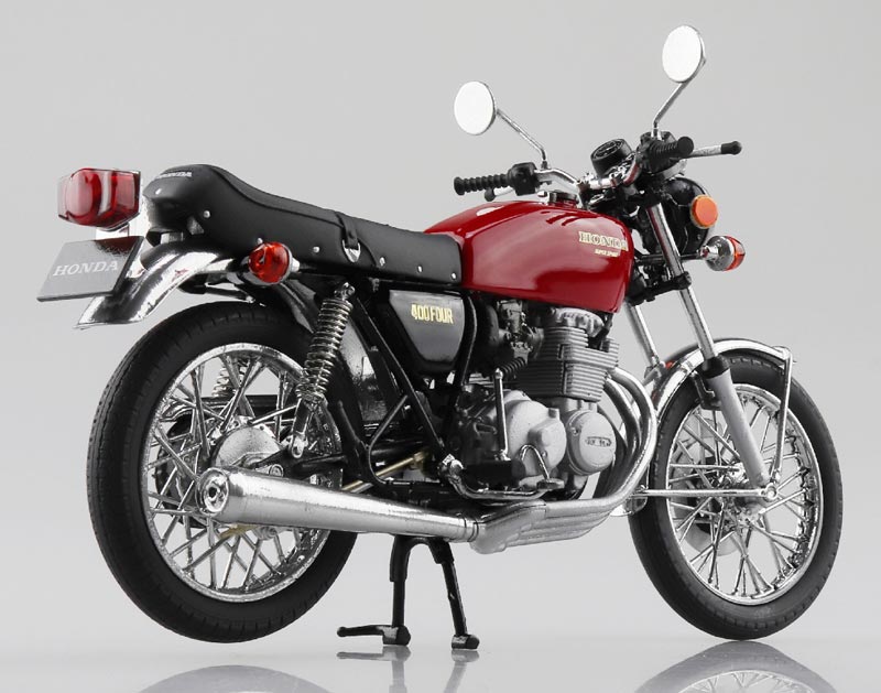 アオシマの1/12完成品バイクシリーズにヨンフォアこと「Honda CB400 FOUR」が完全新規金型で登場　記事２