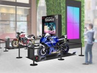 【ヤマハ】Netflix バイクアクションSFアニメ「Tokyo Override」登場の YZF-R1 を渋谷モディにて11/24まで展示中！ メイン