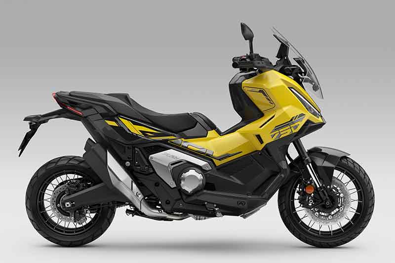 【ホンダ】大型クロスオーバー「X-ADV」の外観変更＆装備充実させ12/12に発売！ 記事5