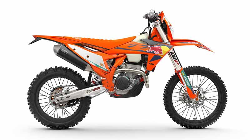 KTM EXC CHAMPIONS EDITIONシリーズ 記事2