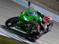 【カワサキ】「Ninja ZX-25R SE KRT EDITION」が 第7回 日本バイクオブザイヤー2024 にて大賞を受賞 メイン