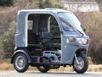 普通免許で運転できる250ccトライク「APtrikes250」が MT 仕様で登場！ 2/10予約受付スタート