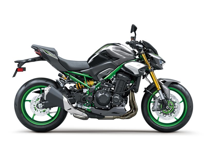 カワサキから新型「Z900