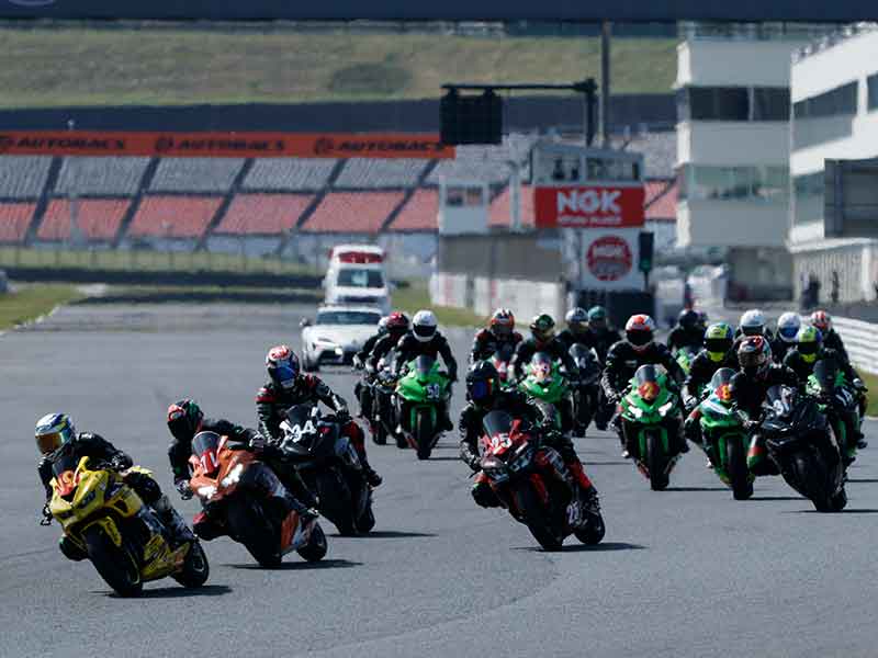 カワサキ】Ninja ZX-25R のワンメイクレース「2025 Ninja Team カワサキ】Ninja ZX-25R のワンメイクレース「2025 Ninja Team