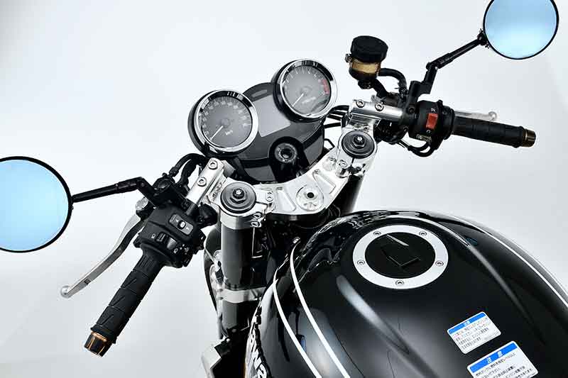 Z900RS／Cafe用「BACK-STEP Type2 4ポジション／スポーツライディングハンドルキットType3」がオーヴァーレーシングから発売！ 記事3
