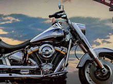 【ハーレー】アイコン コレクション「FAT BOY（R）GRAY GHOST」を限定発売 メイン
