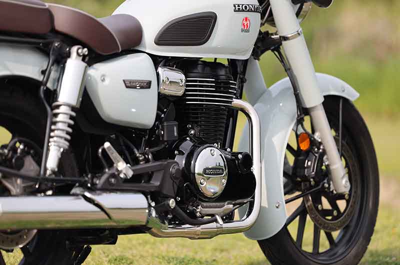 SP忠男からホンダ GB350C用「POWERBOXナローパイプ」が発売！ 記事4