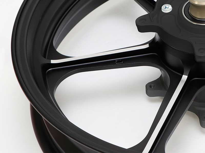 アクティブが「XSR900」2025 ショーモデルのパーツを公開！ 記事5