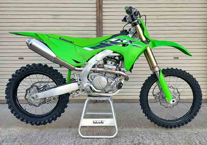 テックサーフから KX250（25）用フルエキゾーストマフラー「Super Moto MX／スーパーモト エムエックス」が発売！ 記事1