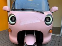 3輪ソーラーカーに「ナトリウムイオンバッテリー」搭載／長寿命・エネルギーコスト削減に向け EVジェネシスが開発中 メイン