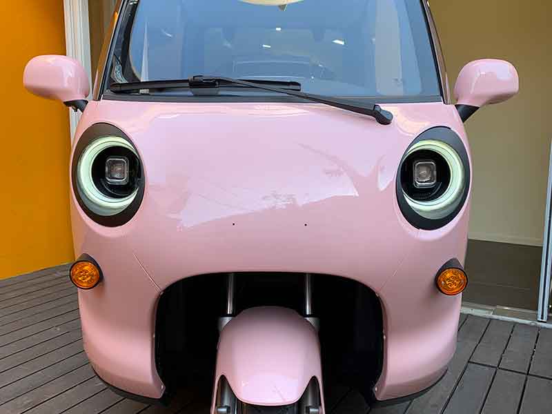 3輪ソーラーカーに「ナトリウムイオンバッテリー」搭載／長寿命・エネルギーコスト削減に向け EVジェネシスが開発中 メイン