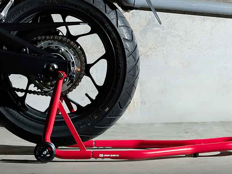 クールモアスタッド 中型～大型対応の「バイク用リアメンテナンススタンド L型」が GRIP