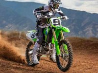 【カワサキ】オフロード競技専用車両「KX／KLX」シリーズ6モデルのグラフィックを変更し7/15に発売！