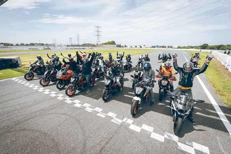 【KTM】Red Bull で乾杯！「ORANGE BLOODミーティングin 箱根」を大観山展望台で7/13に開催 記事2