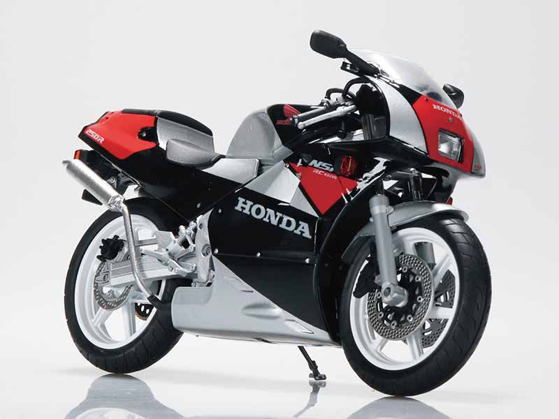 アオシマの1/12 完成品バイクシリーズに「Honda NSR250R '89」が登場！ 記事5