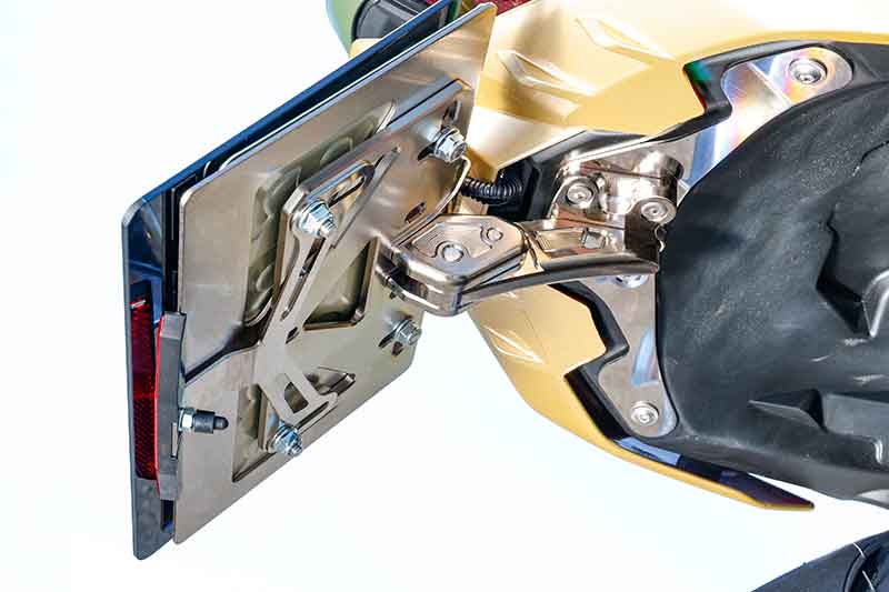 AELLA からスズキ ハヤブサ用カスタムパーツ13アイテムが発売！ 北川圭一氏によるデモ車試乗インプレを公開 記事26